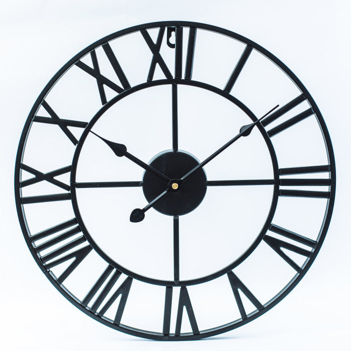 BowLift | Large Retro Wall Clock made of Iron - Timeless Elegance