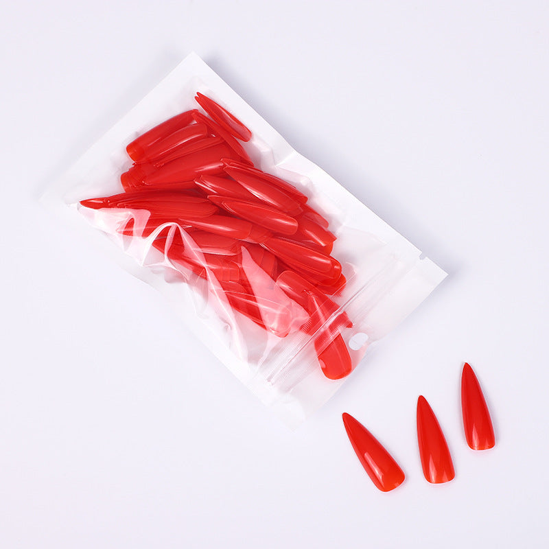 Artificial nails in elegant stiletto style Bowlift