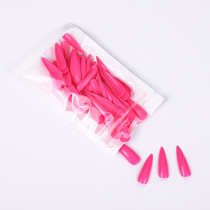 Artificial nails in elegant stiletto style Bowlift