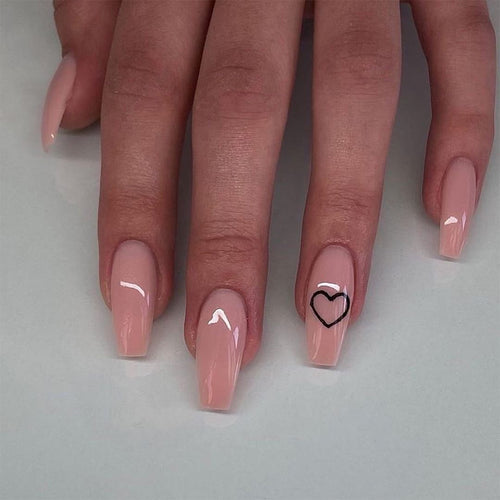 Artful Nail Art with Delicate Hearts Bowlift