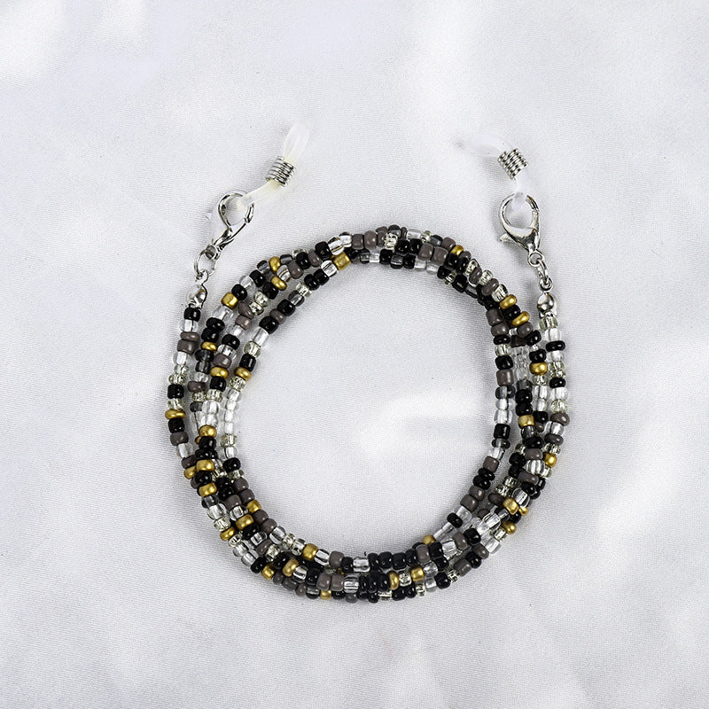 Colored bead necklace with carabiner clasp Bowlift