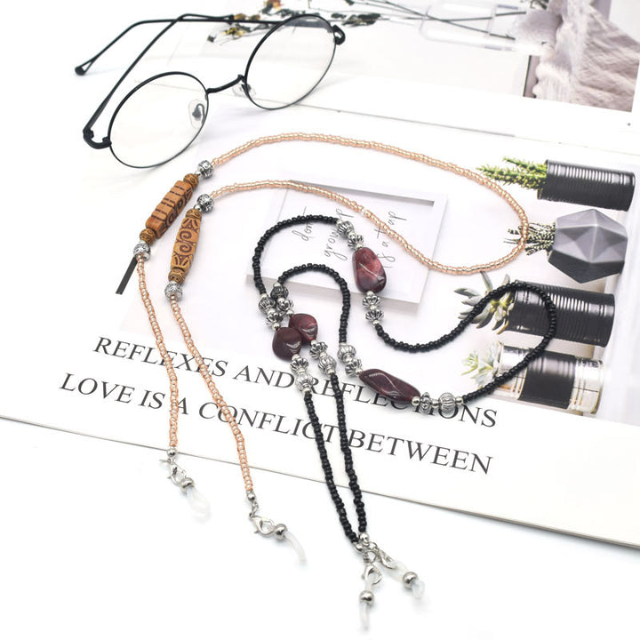 Elegant Beaded Eyewear Holder Chain Bowlift