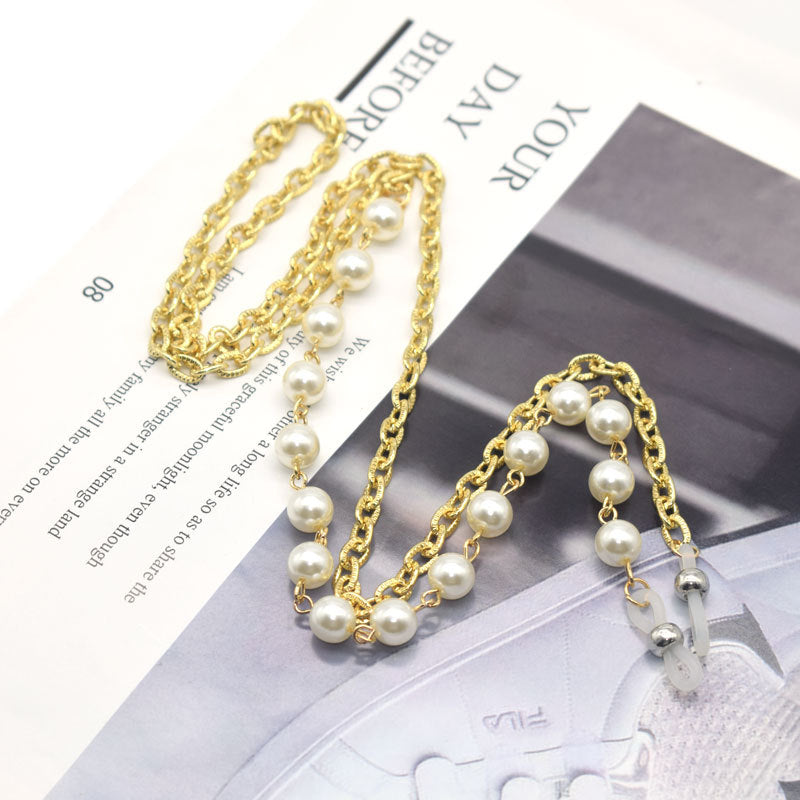 Elegant Pearl-Decorated Eyewear Chain Bowlift