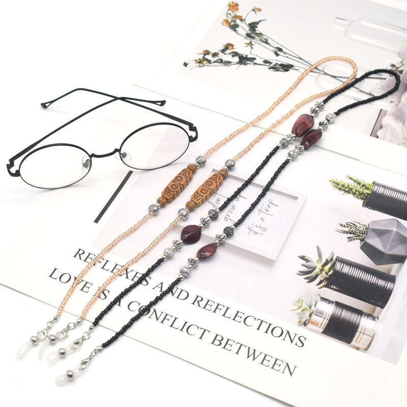 Elegant Beaded Eyewear Holder Chain Bowlift