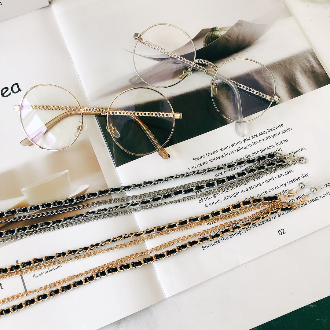 Stylish Chain Eyewear Retainer Bowlift