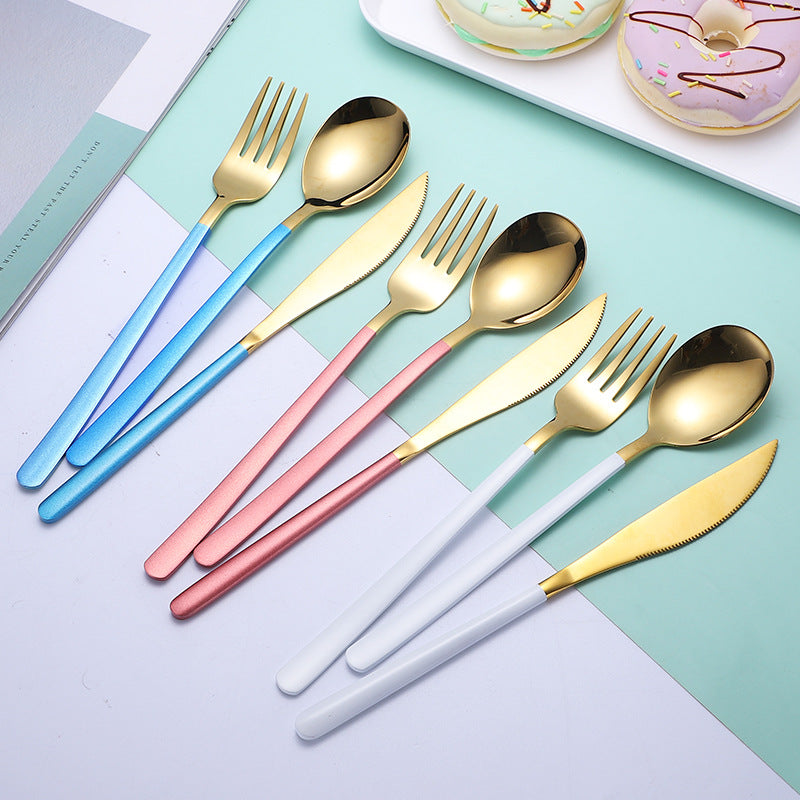 More Elegant and Functional Salad Spoon Bowlift