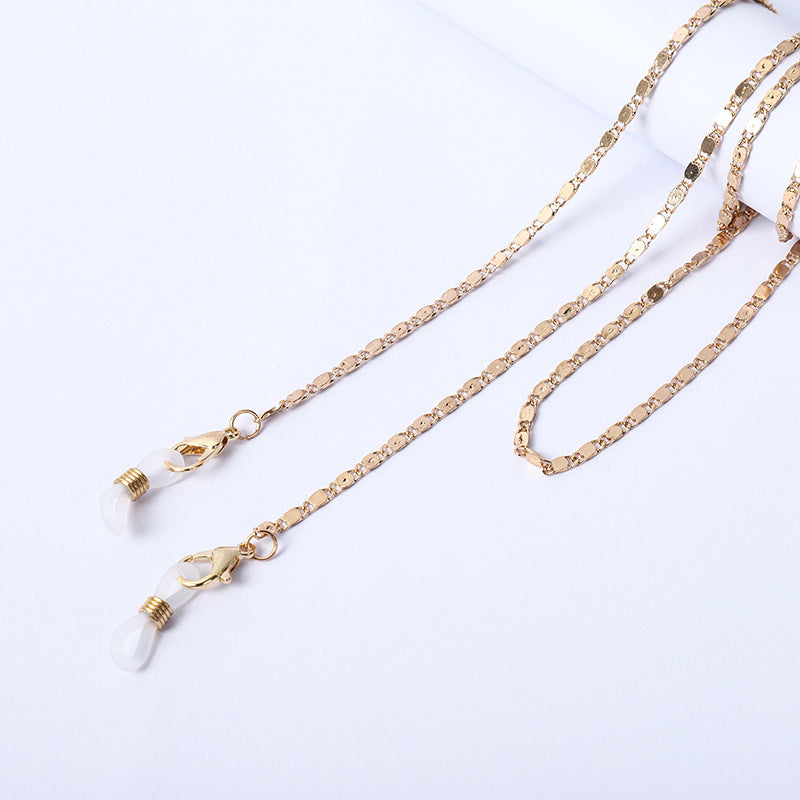 Necklace with beads and transparent pendants Bowlift