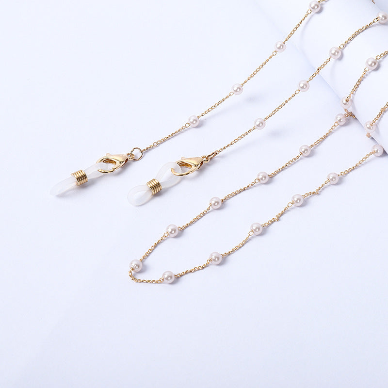 Necklace with beads and transparent pendants Bowlift
