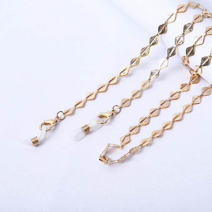 Necklace with beads and transparent pendants Bowlift