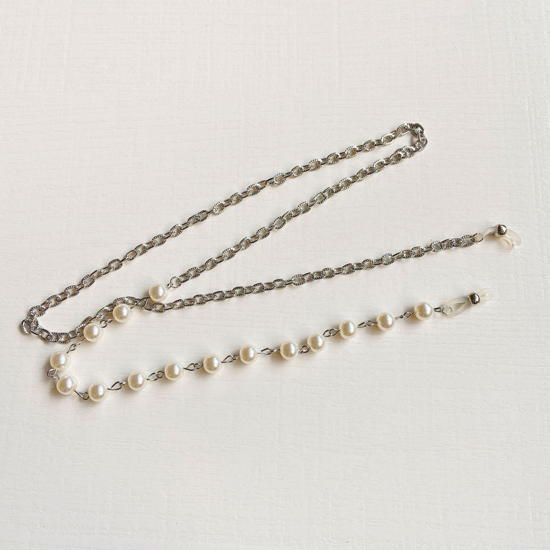Fashionable glasses frame with pearl chain Bowlift