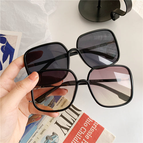 Fashionable Square Sunglasses Bowlift