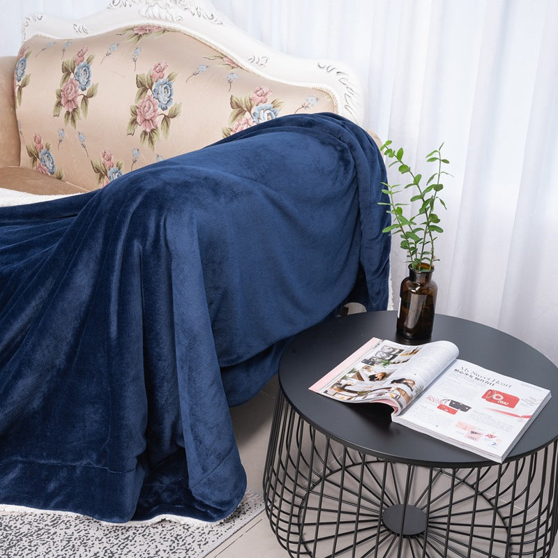 Women's reversible blanket in modern design with soft plush Bowlift
