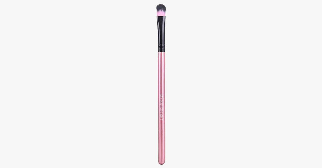BowLift | Medium Angled Shading Brush – The perfect brush for eyeshadow