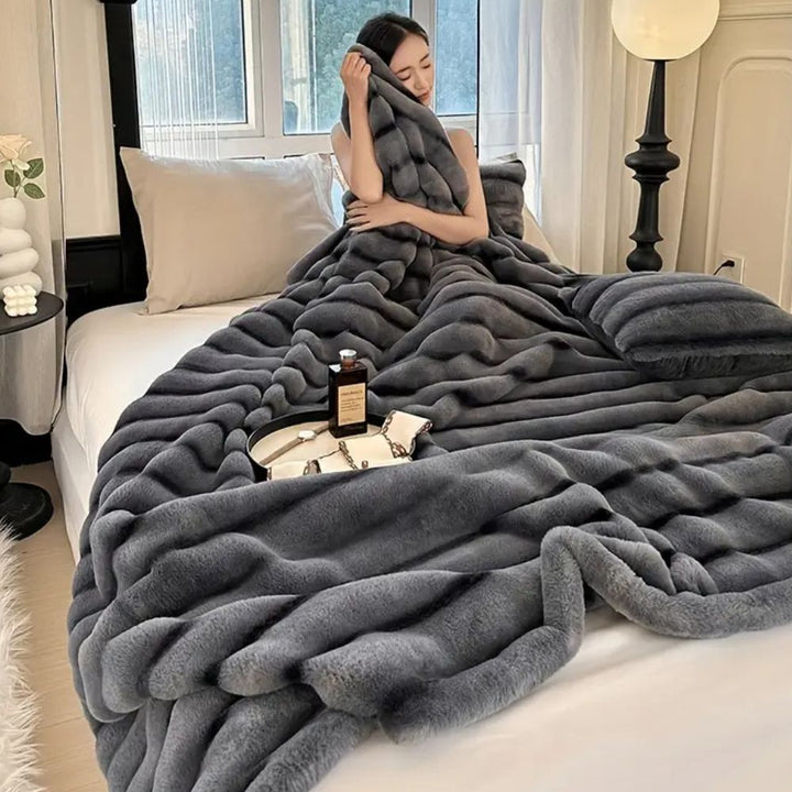 BowLift | Ruched Faux Rabbit Fur Blanket