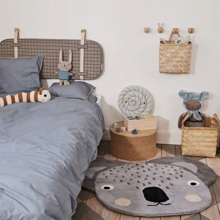 BowLift | Multicolored animal print rug made of cotton blend, adorable rug for the area, pet-friendly, easy-care rug for the bedroom