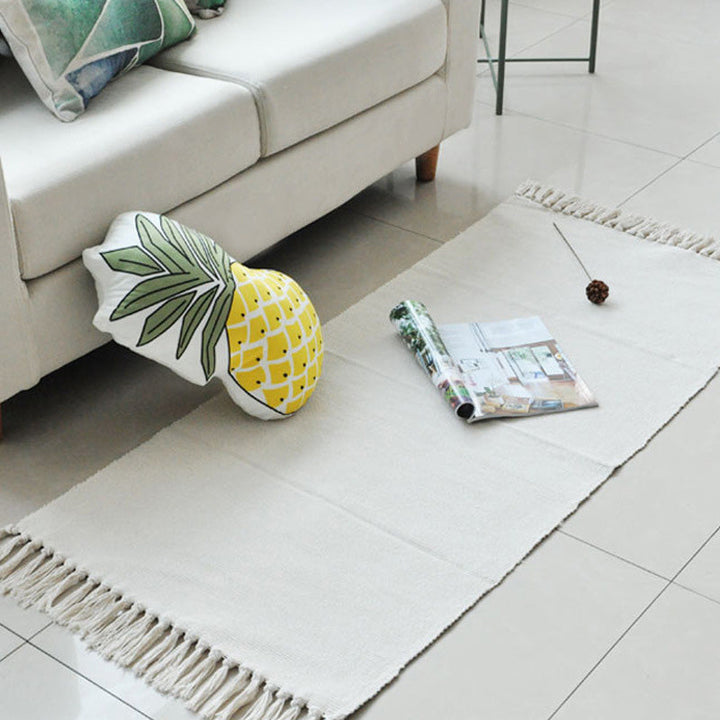 Simple solid color rug white cotton indoor rug handcrafted easy-care rug with fringes for the room | Bowlift
