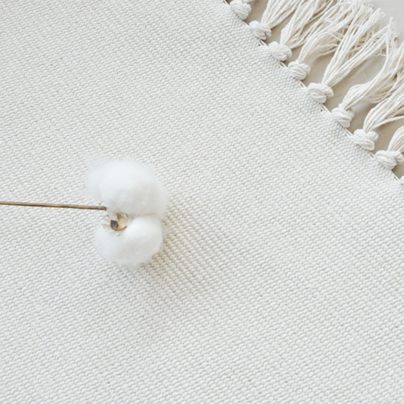 Simple solid color rug white cotton indoor rug handcrafted easy-care rug with fringes for the room | Bowlift