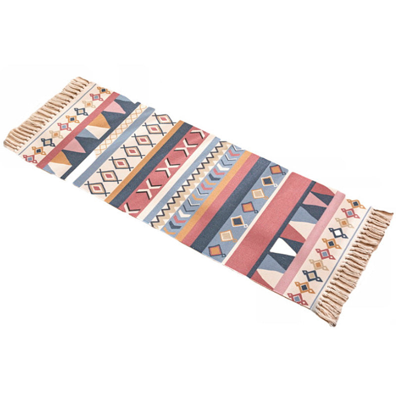 Nostalgia Tribal Pattern Carpet Multicolored Synthetic Carpet Pet Friendly Easy Care Carpet with Fringes for the Bedroom | Bowlift