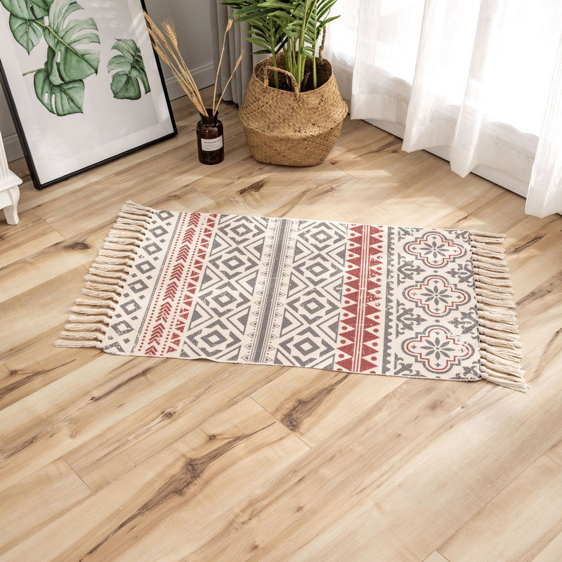 Classic geometric printed rug Multicolored cotton blend rug Easy-care washable rug with fringes for the bedroom | Bowlift