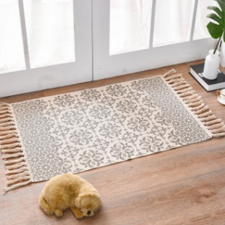 Classic geometric printed rug Multicolored cotton blend rug Easy-care washable rug with fringes for the bedroom | Bowlift