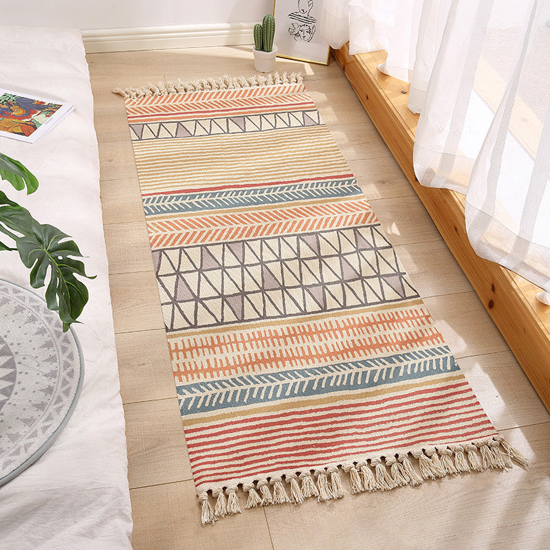 Americana Bedroom Rug Multicolored geometric print rug Machine washable Easy care rug with tassels | Bowlift