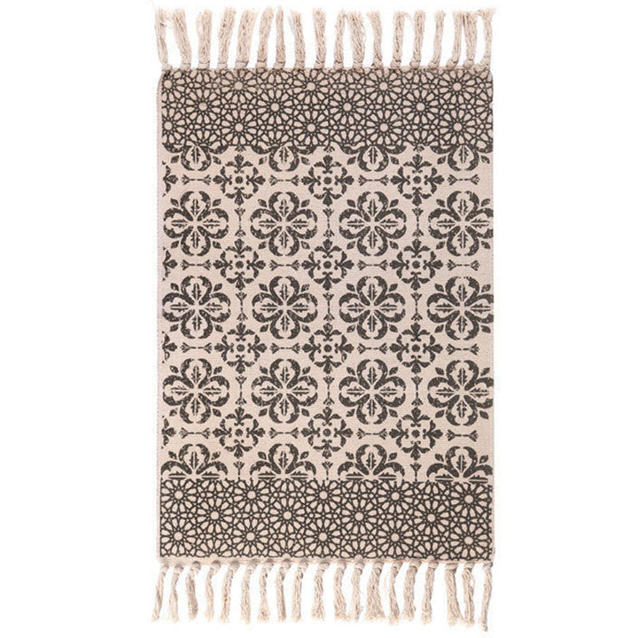 Americana Bedroom Rug Multicolored geometric print rug Machine washable Easy care rug with tassels | Bowlift