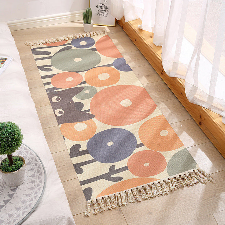 Americana Bedroom Rug Multicolored geometric print rug Machine washable Easy care rug with tassels | Bowlift