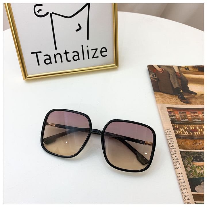 Fashionable Square Sunglasses Bowlift