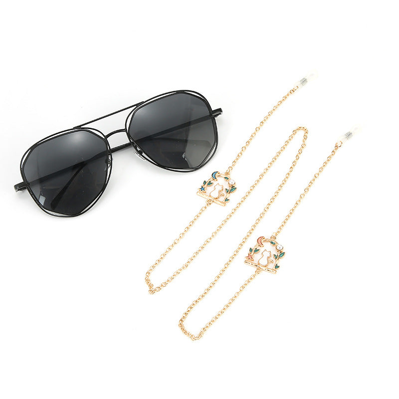 Fashionable Chain Eyewear Holder Bowlift