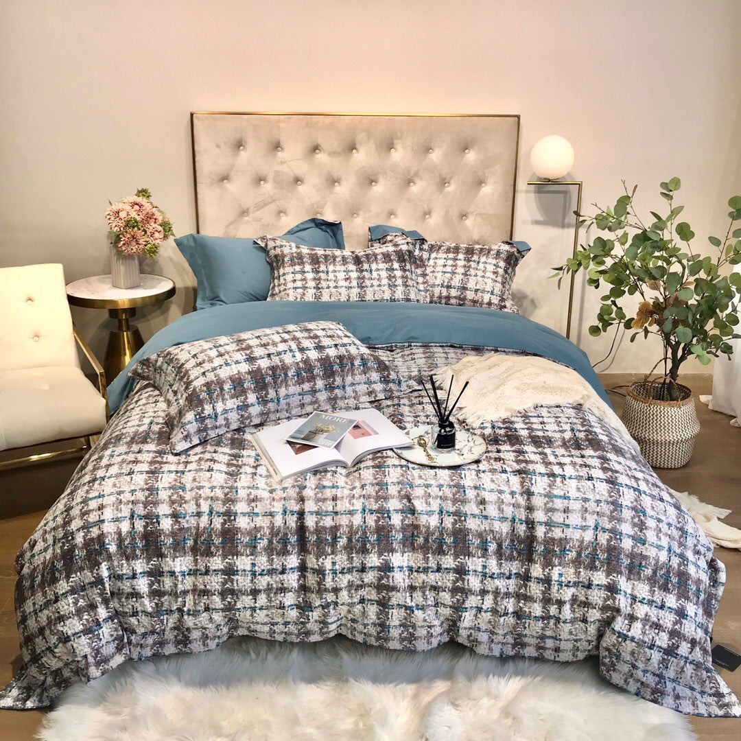 Houndstooth Plaid Reversible Duvet Cover Bedding Set with Solid Sateen Back & Envelope Shams