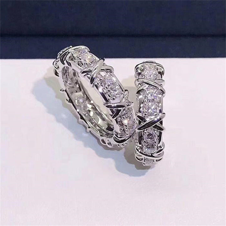 BowLift | "Sparkle Your Fingertips - Explore Our Ring World"