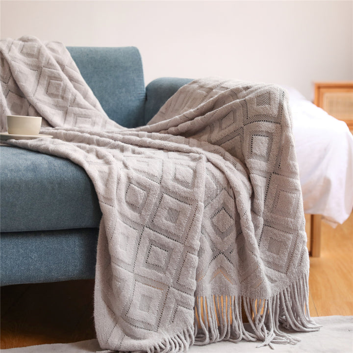 Women's Elegant Knit Blanket with Graphic Pattern Bowlift