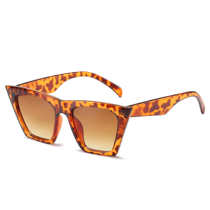 Ladies stylish sunglasses in striking leopard print Bowlift