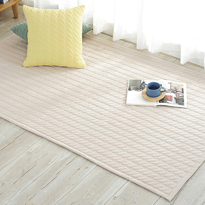 Multicolored simple cotton rug with striped design, non-slip backing, machine washable, rug for the bedroom | Bowlift