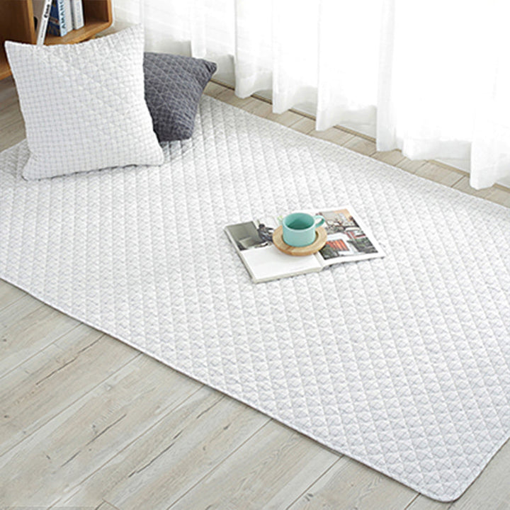 Multicolored simple cotton rug with striped design, non-slip backing, machine washable, rug for the bedroom | Bowlift