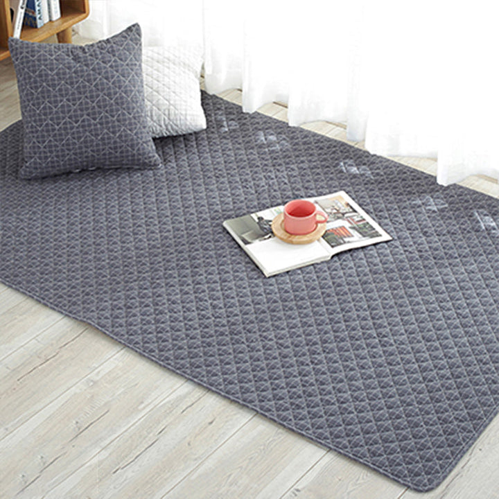 Multicolored simple cotton rug with striped design, non-slip backing, machine washable, rug for the bedroom | Bowlift