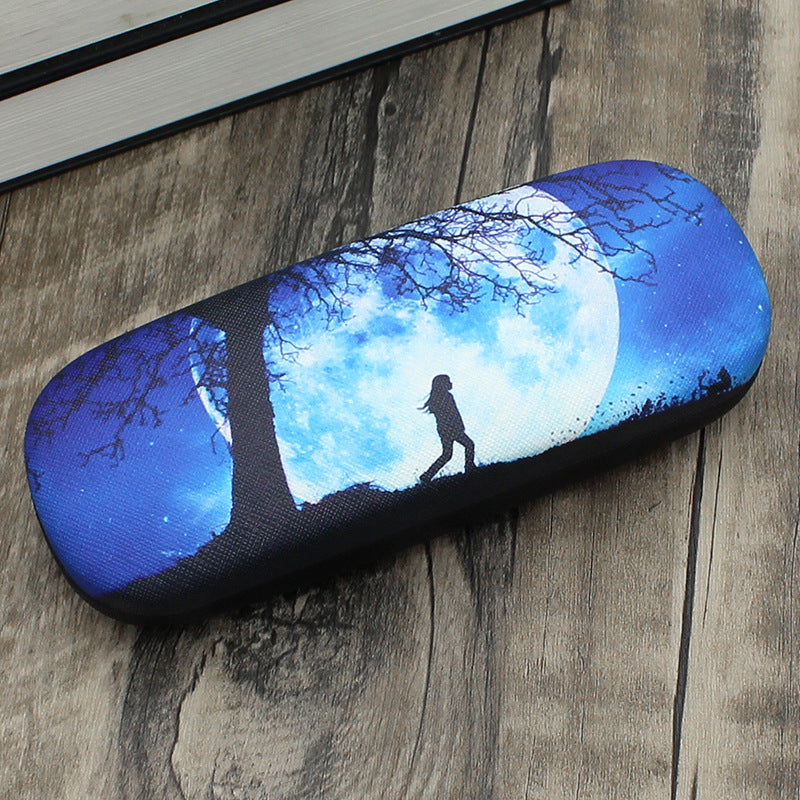 Abstract Design Eyewear Case Bowlift