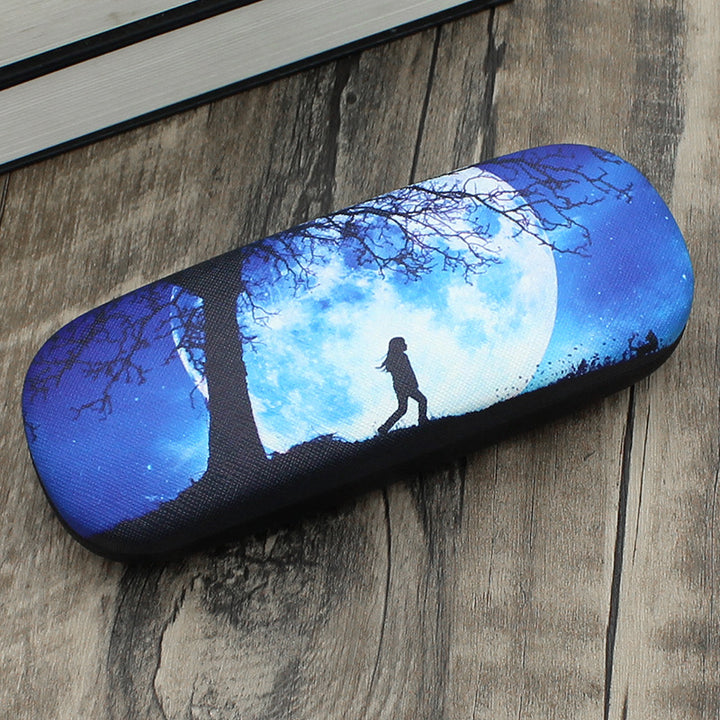 Abstract Design Eyewear Case Bowlift