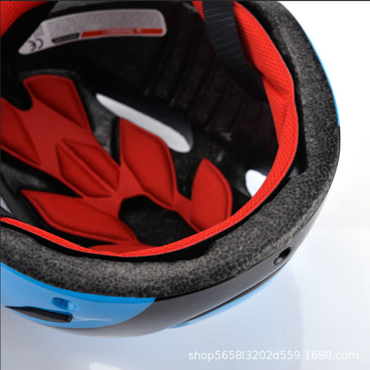 Protective Cycling Helmet with Visor Bowlift