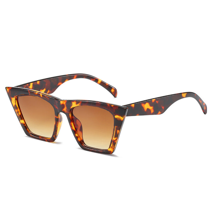 Ladies stylish sunglasses in striking leopard print Bowlift