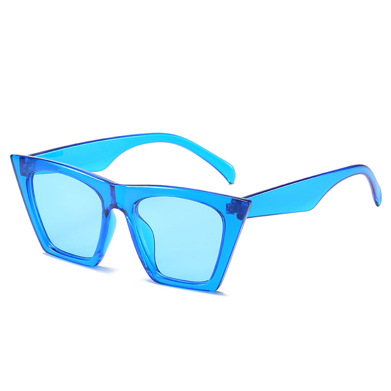 Ladies stylish sunglasses in striking leopard print Bowlift