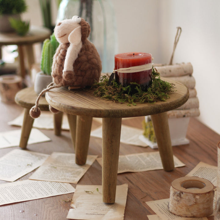 Stylish wooden footstool Bowlift