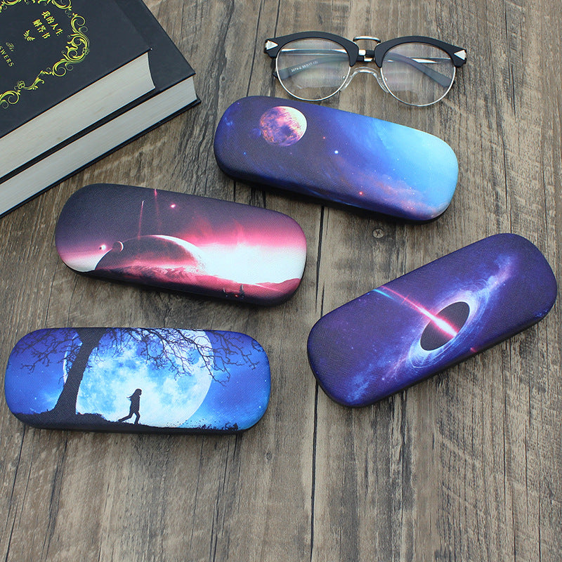 Abstract Design Eyewear Case Bowlift