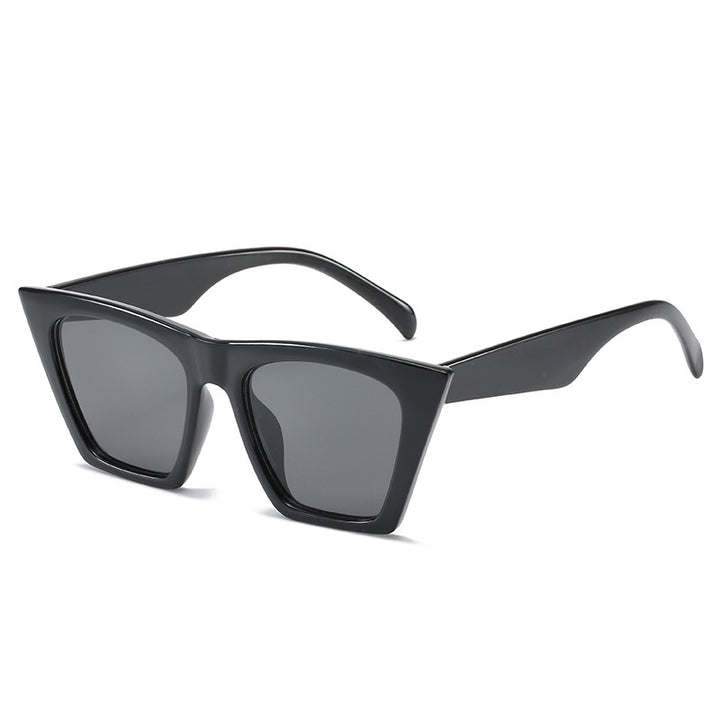 Ladies stylish sunglasses in striking leopard print Bowlift