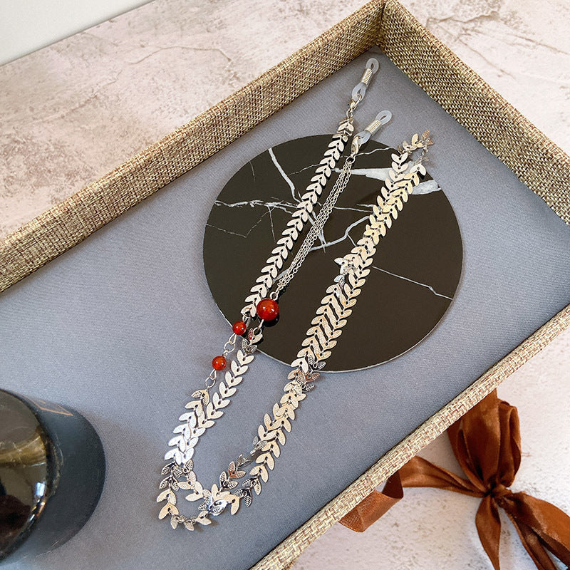 Fine and Stylish Necklace Bowlift