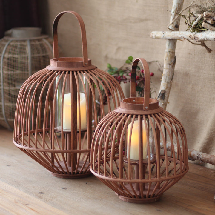 Decorative wooden lantern Bowlift