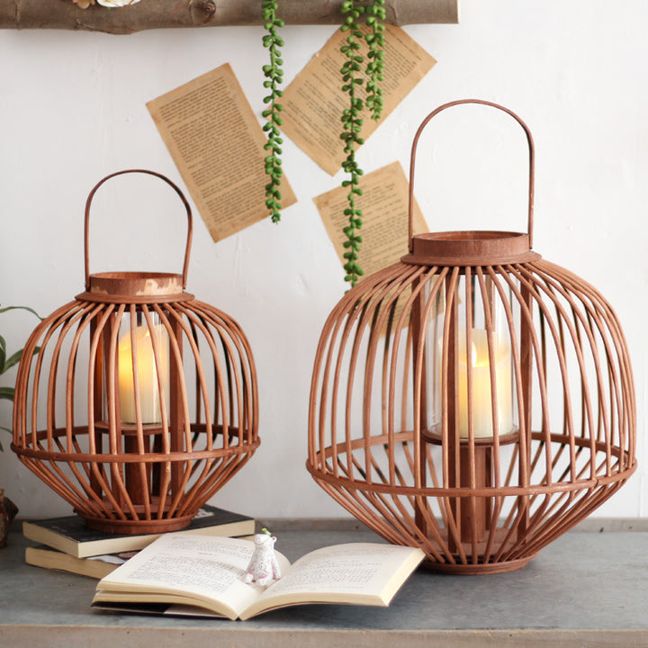 Decorative wooden lantern Bowlift