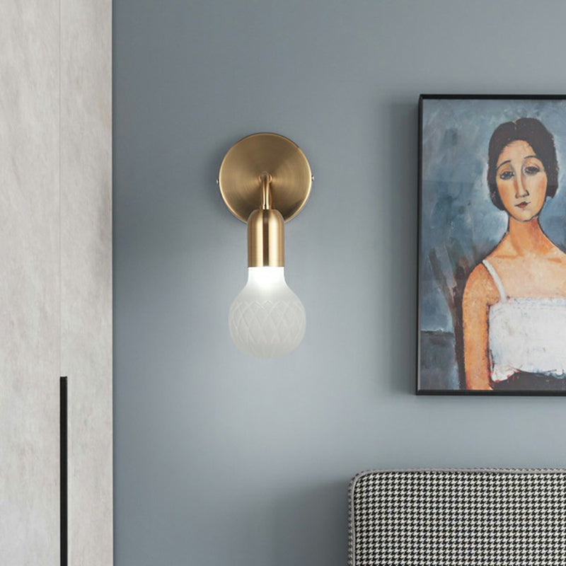 BowLift | Industrial Style Bulb-Shaped Wall Lamp Single Pane Glass Wall Lamp Fixture in Brass