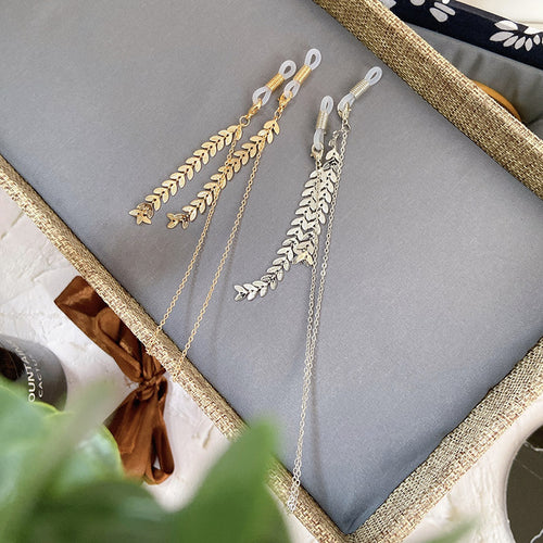 Beautiful statement earrings Bowlift