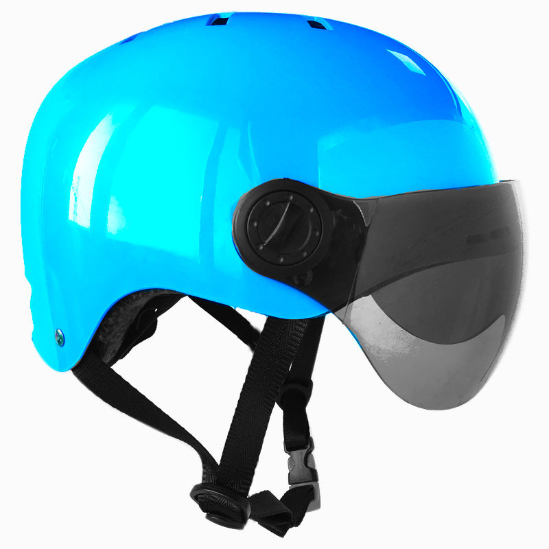 Protective Helmet with Visor Bowlift